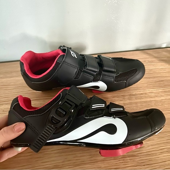Peloton Black & Red Cycling Shoes | Velcro Closure - Picture 2 of 5